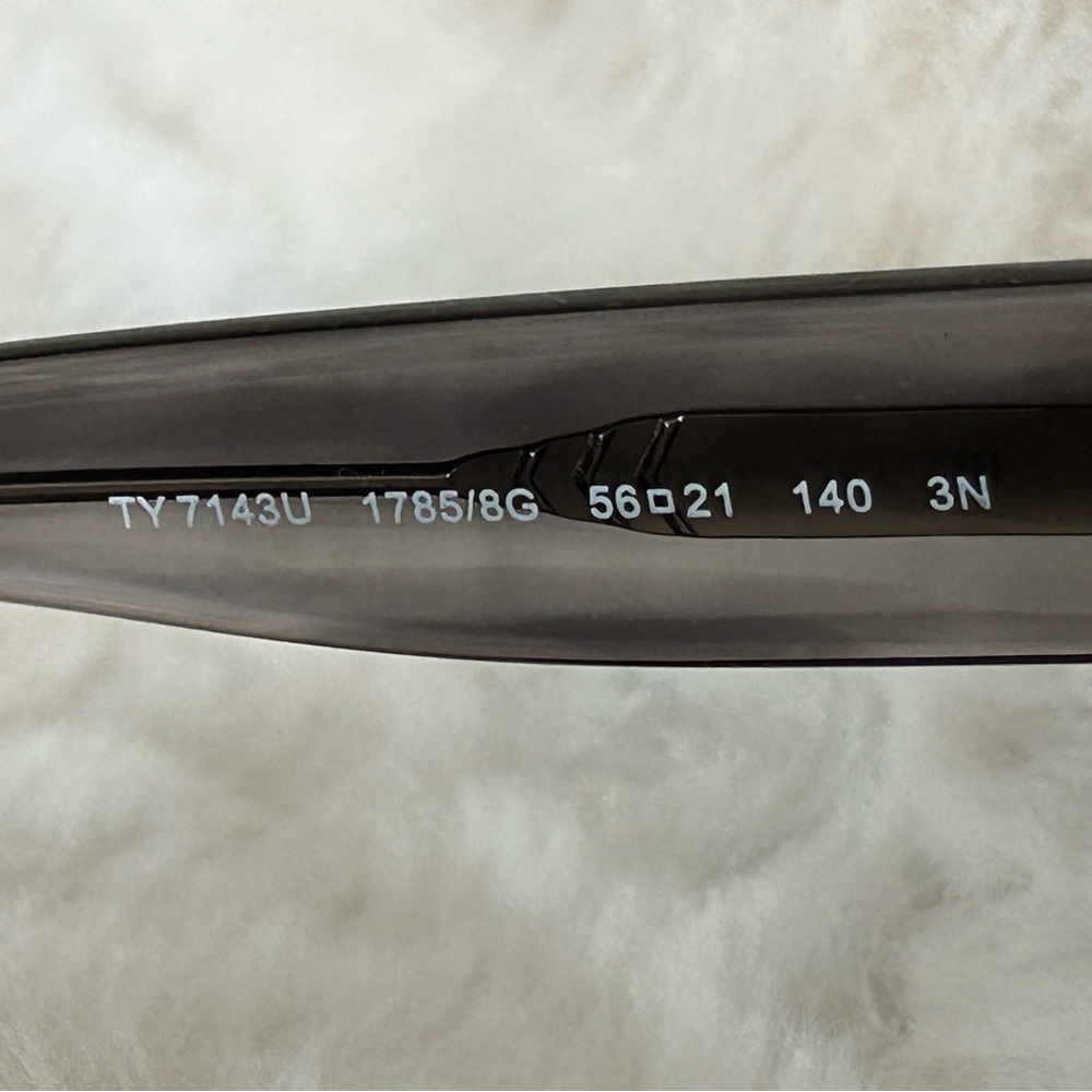 Like New Tory Burch Oversized Gray Sunglasses - Picture 5 of 6